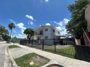 1068 SW 2nd St, Miami FL 33130