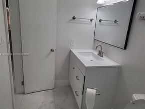 5425 SW 77th Ct 102D, Miami FL 33155