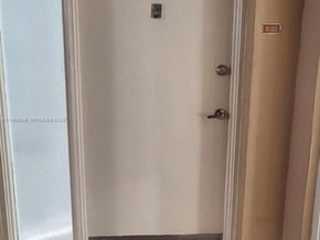 5425 SW 77th Ct 102D, Miami FL 33155