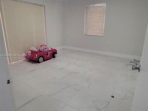 5425 SW 77th Ct 102D, Miami FL 33155