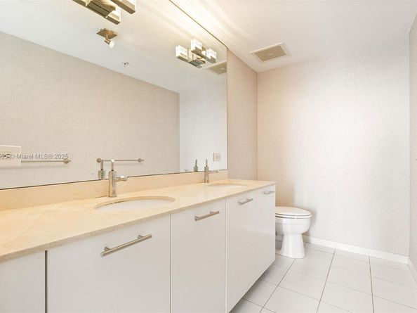 3470 E Coast Ave H1711, Miami FL 33137