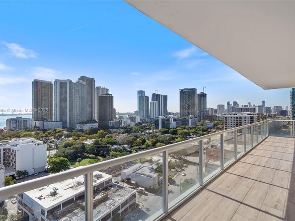 3470 E Coast Ave H1711, Miami FL 33137