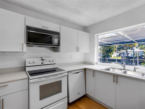 2020 NW 33rd Ct, Oakland Park FL 33309