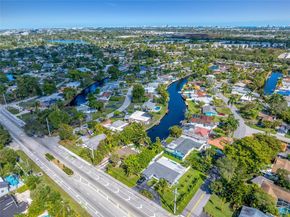 2020 NW 33rd Ct, Oakland Park FL 33309