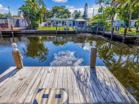 2020 NW 33rd Ct, Oakland Park FL 33309
