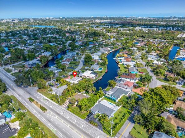 2020 NW 33rd Ct, Oakland Park FL 33309