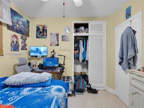 4332 SW 98th Ave, Miami FL 33165