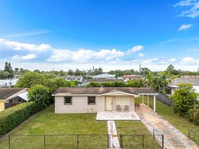 4332 SW 98th Ave, Miami FL 33165