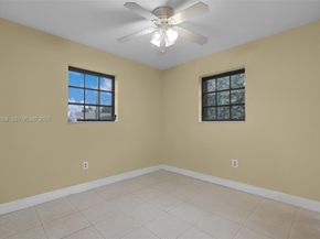 4332 SW 98th Ave, Miami FL 33165