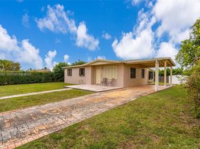 4332 SW 98th Ave, Miami FL 33165