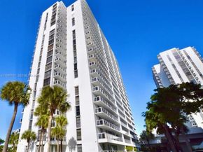 20505 E Country Club Dr 534, Aventura FL 33180