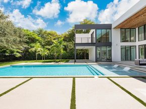 7425 SW 136th St, Pinecrest FL 33156
