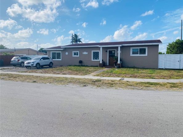 3745 NW 171st Ter, Miami Gardens FL 33055