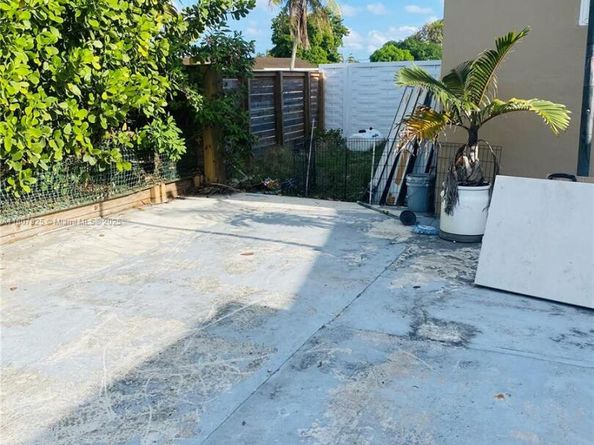 3745 NW 171st Ter, Miami Gardens FL 33055