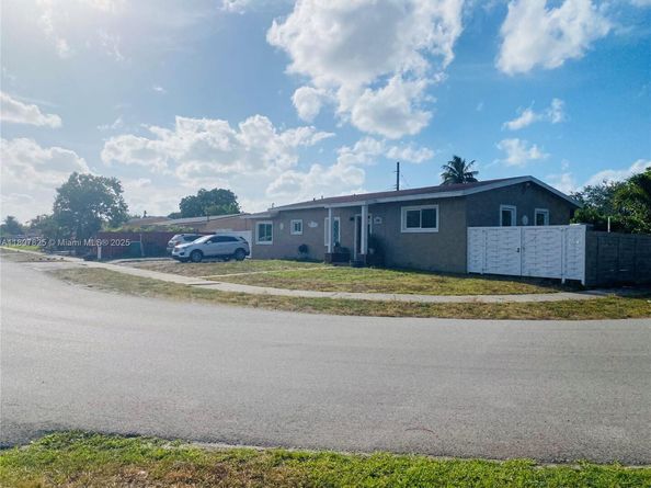 3745 NW 171st Ter, Miami Gardens FL 33055