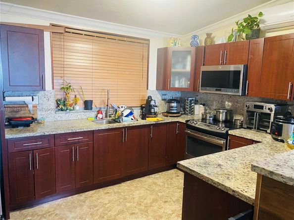 3745 NW 171st Ter, Miami Gardens FL 33055