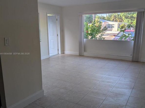 1118-1120 NW 2nd Ave, Fort Lauderdale FL 33311