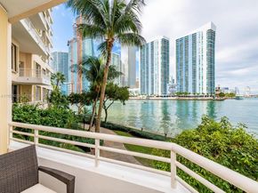 888 Brickell Key Dr 210, Miami FL 33131