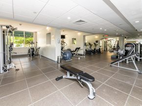 888 Brickell Key Dr 210, Miami FL 33131