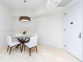 888 Brickell Key Dr 210, Miami FL 33131