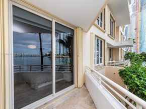 888 Brickell Key Dr 210, Miami FL 33131