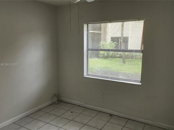 9708 Hammocks Blvd 10132, Miami FL 33196