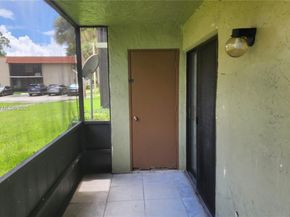 9708 Hammocks Blvd 10132, Miami FL 33196