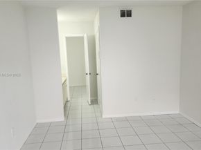 9708 Hammocks Blvd 10132, Miami FL 33196