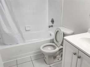 9708 Hammocks Blvd 10132, Miami FL 33196