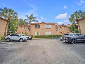 8606 SW 3rd St 103, Pembroke Pines FL 33025