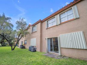 8606 SW 3rd St 103, Pembroke Pines FL 33025