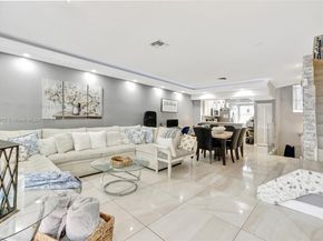 12662 NW 14th St, Sunrise FL 33323