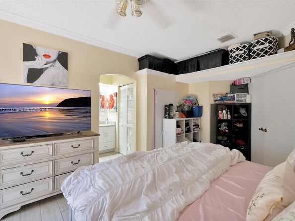 12662 NW 14th St, Sunrise FL 33323