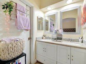 12662 NW 14th St, Sunrise FL 33323
