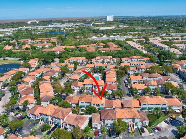 12662 NW 14th St, Sunrise FL 33323