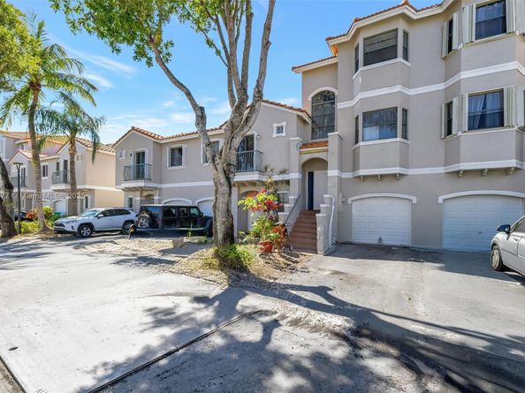 12662 NW 14th St, Sunrise FL 33323