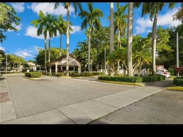 9131 SW 138th Pl 9131, Miami FL 33186