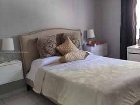 9131 SW 138th Pl 9131, Miami FL 33186