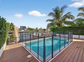 Undisclosed Address #A11918455, Fort Lauderdale FL 33316