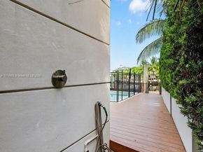 Undisclosed Address #A11918455, Fort Lauderdale FL 33316