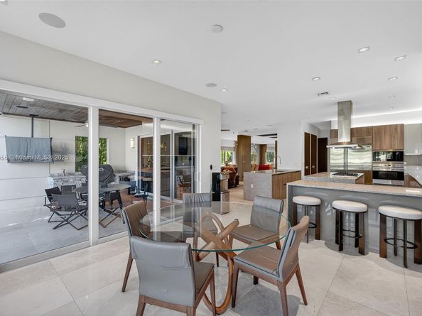 Undisclosed Address #A11918455, Fort Lauderdale FL 33316