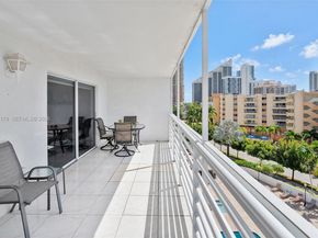 17801 N Bay Rd 607, Sunny Isles Beach FL 33160