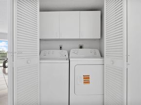 17801 N Bay Rd 607, Sunny Isles Beach FL 33160