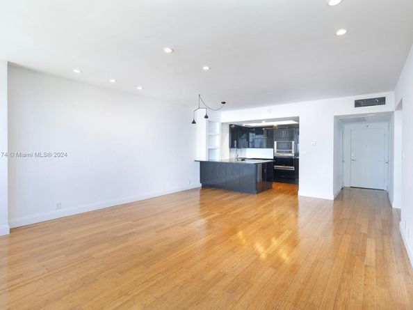 20 Island Ave 1405, Miami Beach FL 33139