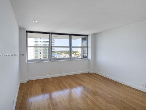 20 Island Ave 1405, Miami Beach FL 33139