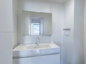 20 Island Ave 1405, Miami Beach FL 33139