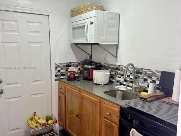 19611 NW 47th Ave, Miami Gardens FL 33055
