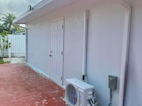 19611 NW 47th Ave, Miami Gardens FL 33055