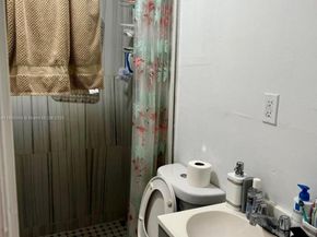 19611 NW 47th Ave, Miami Gardens FL 33055