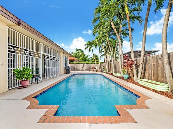 3743 SW 133rd Pl, Miami FL 33175